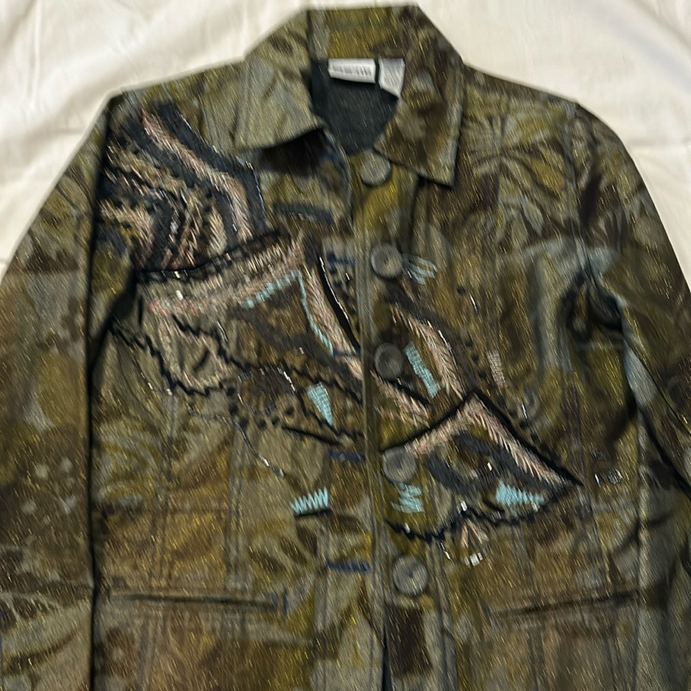 CHICO’S size O or D looks Med.embroidery and beads.green leaf .2 pockets
